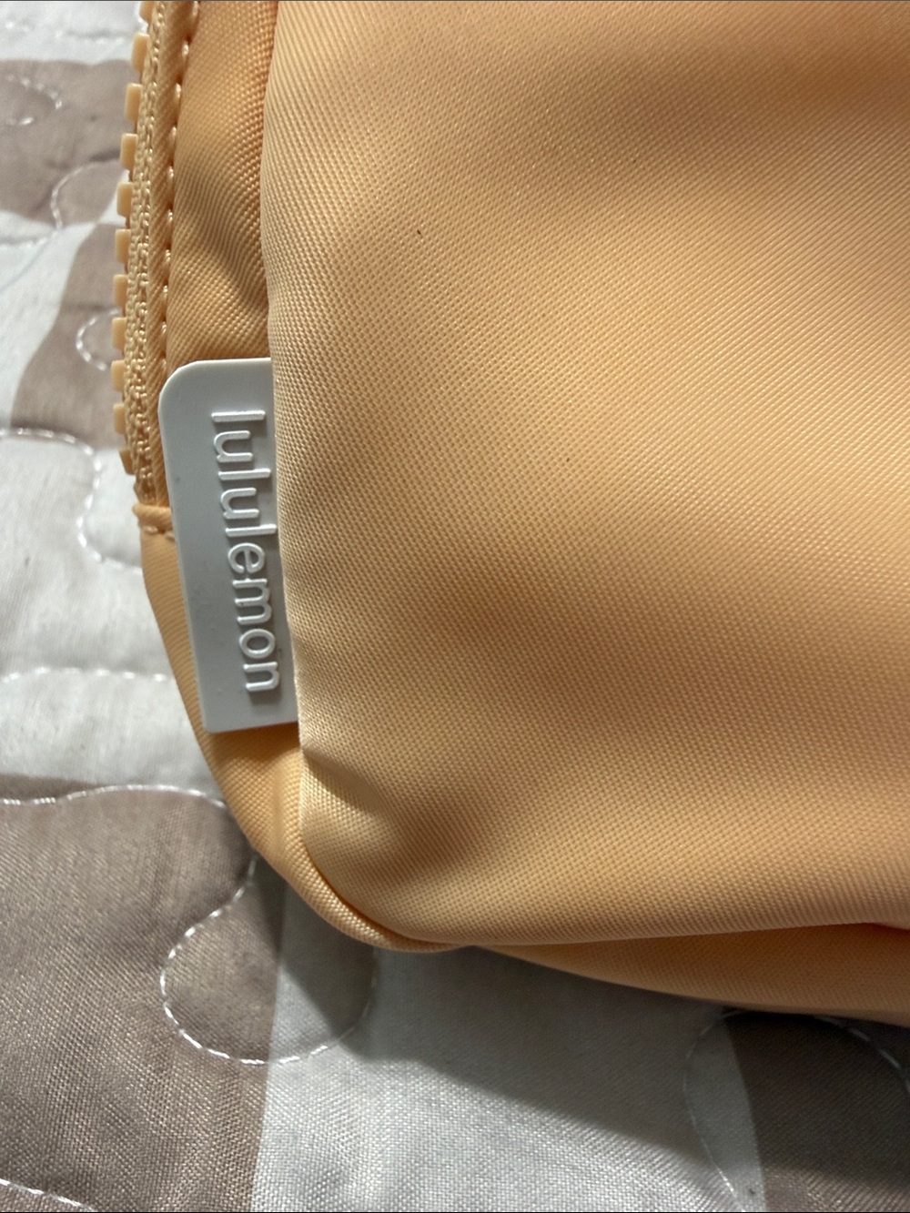 lululemon athletica Peachy Orange Crossbody Belt Bag - Picture 2 of 4